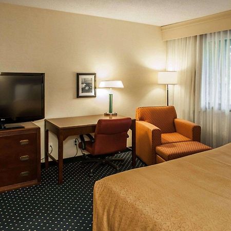 Quality Inn & Suites Goshen Εξωτερικό φωτογραφία