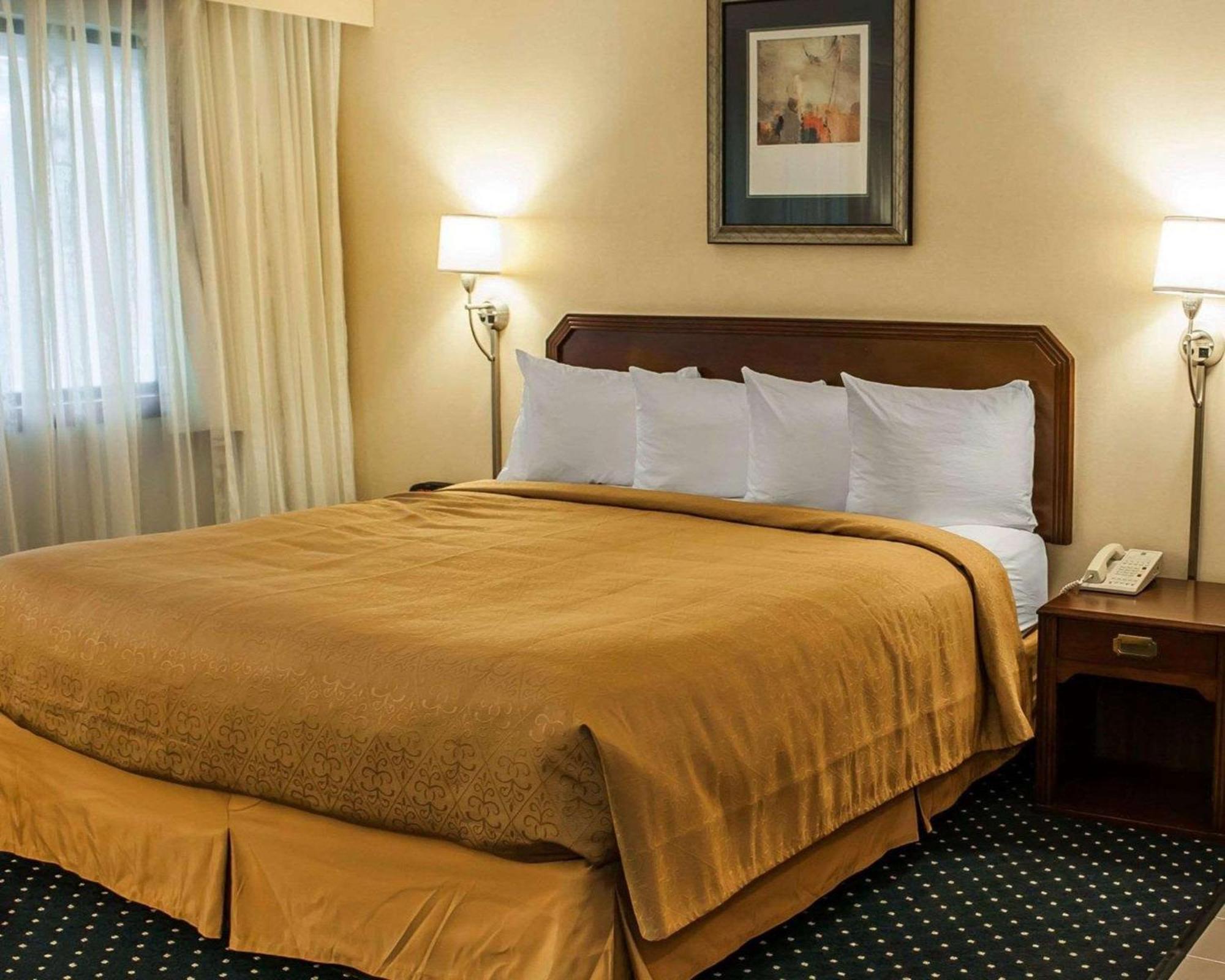 Quality Inn & Suites Goshen Εξωτερικό φωτογραφία