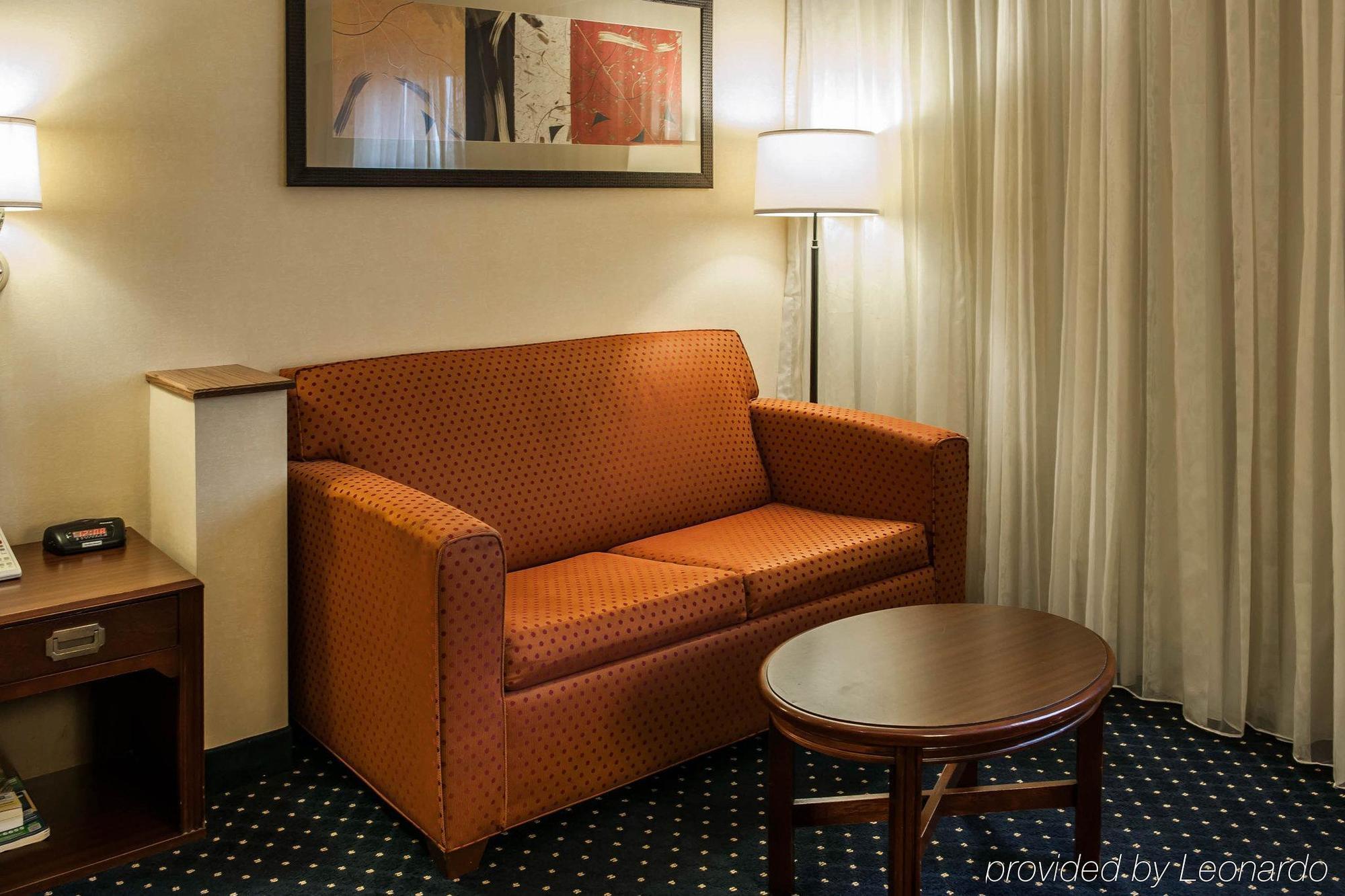Quality Inn & Suites Goshen Εξωτερικό φωτογραφία