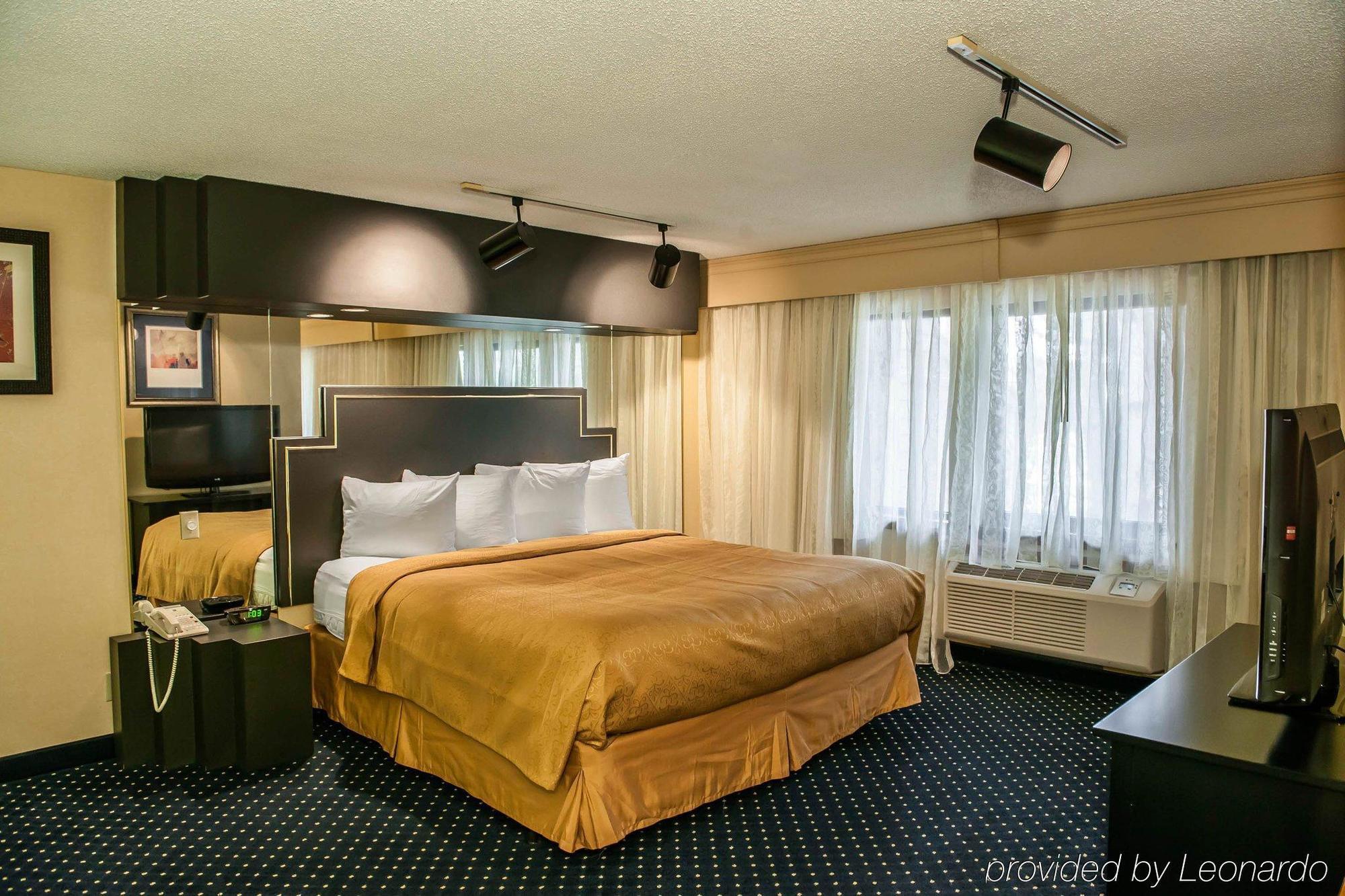 Quality Inn & Suites Goshen Εξωτερικό φωτογραφία